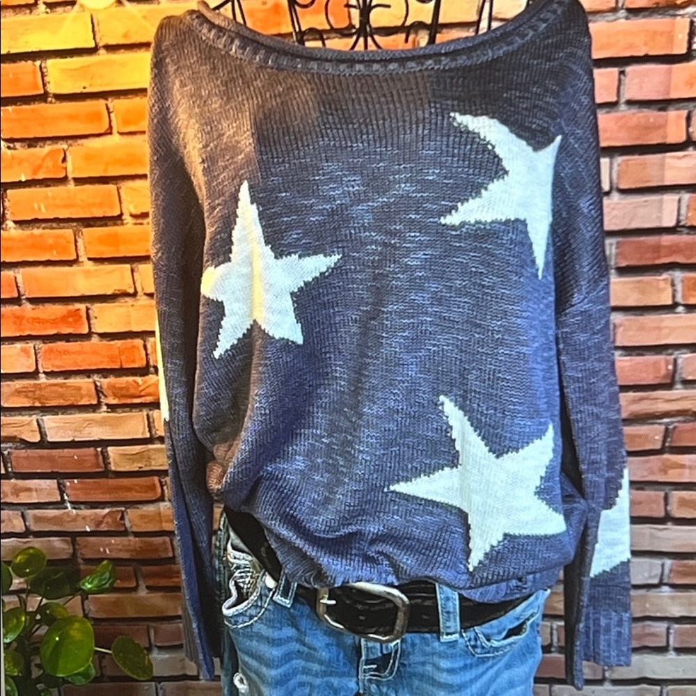 👚 Maurice’s, Sweater – Gray'ish Blue with White Stars – Women’s Medium / D